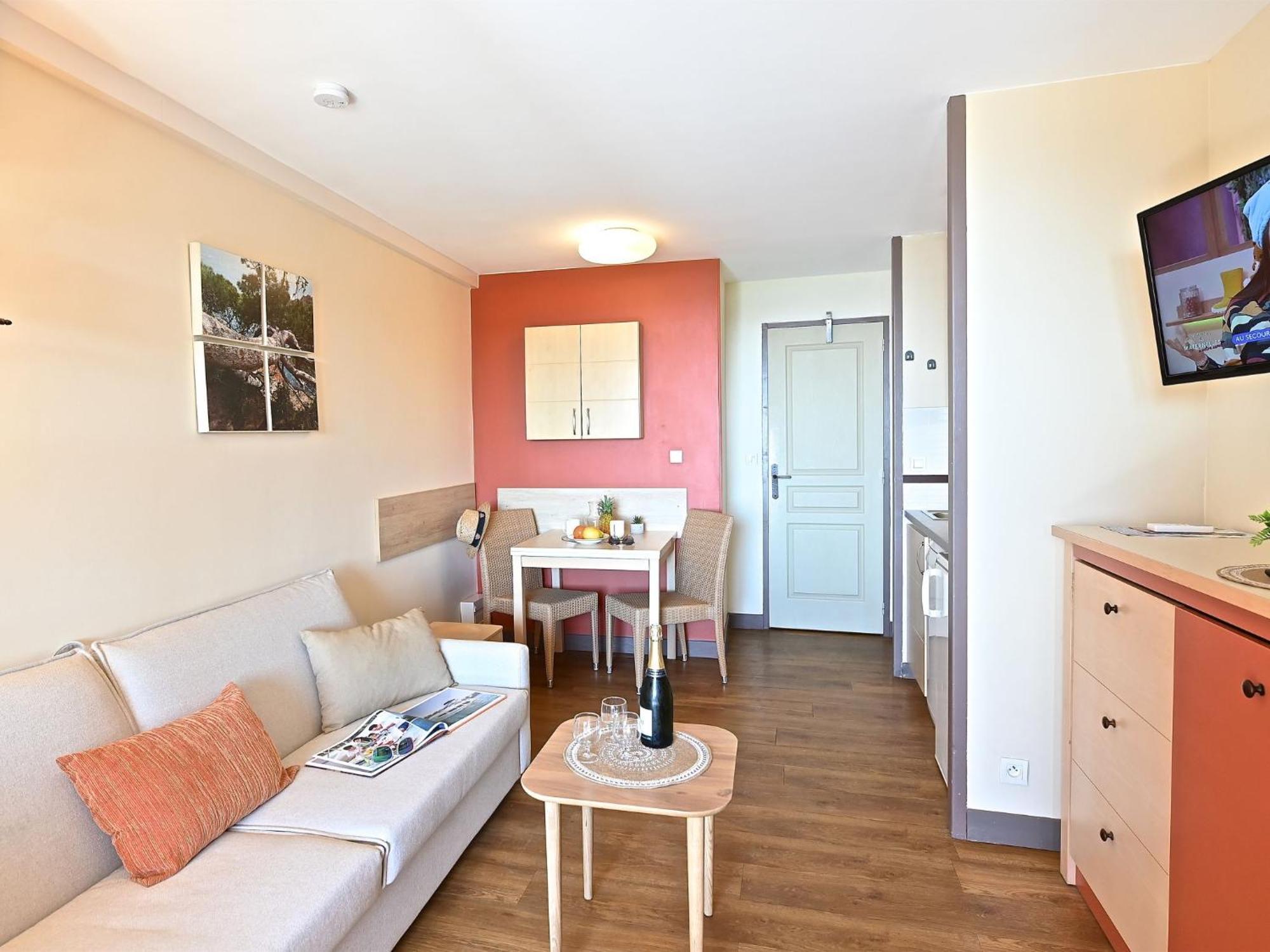 Village Cap Esterel - Le Village-9 By Interhome * Saint-Raphael (Var)