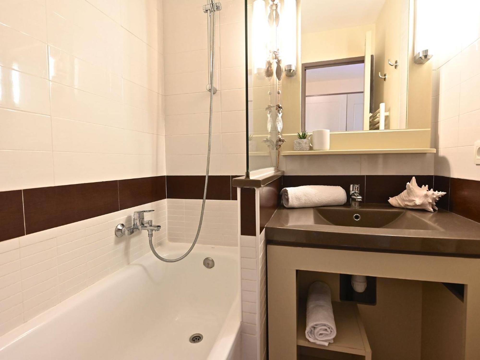 Apartment Village Cap Esterel - Le Village-9 By Interhome *