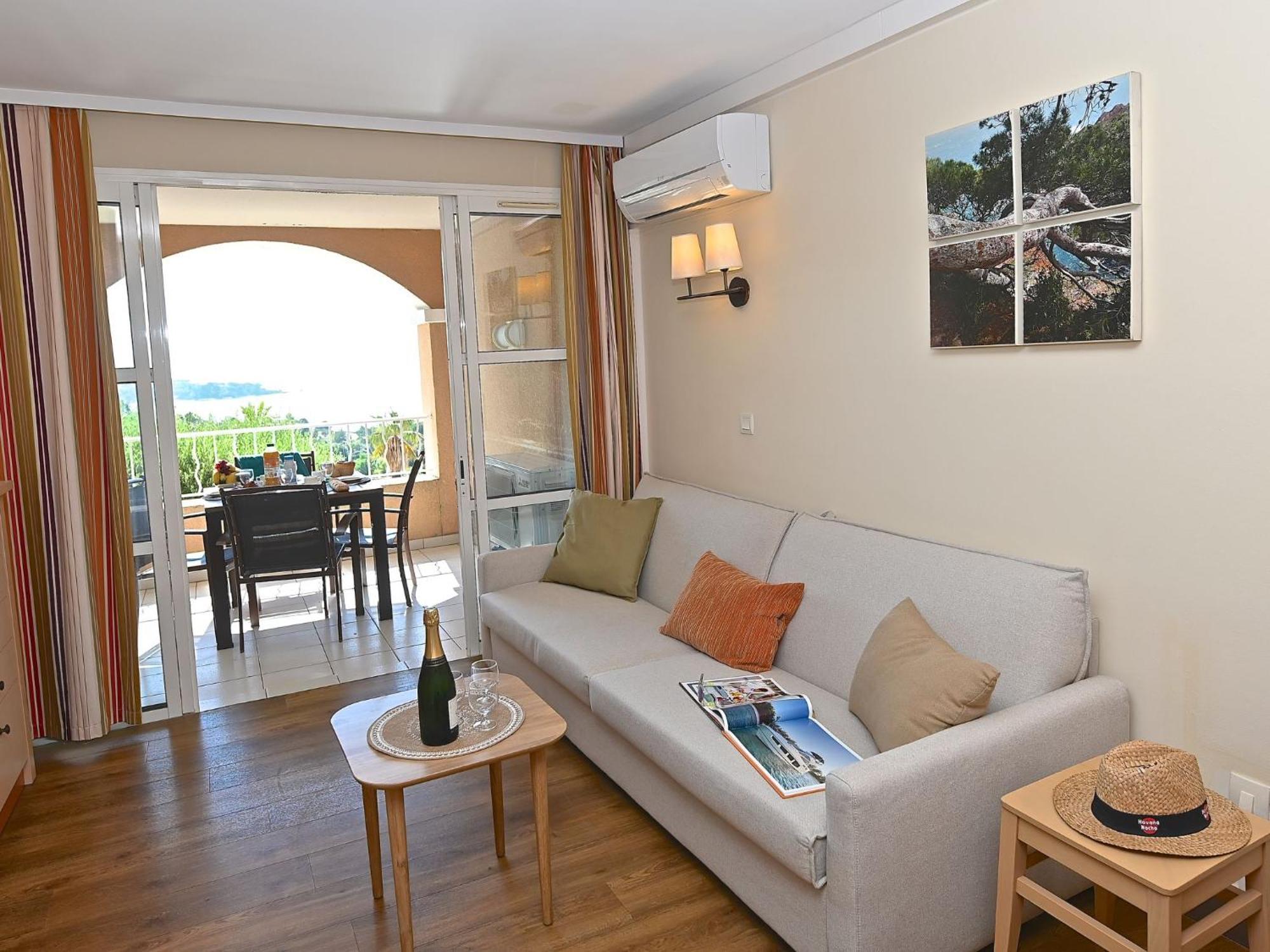 Apartment Village Cap Esterel - Le Village-9 By Interhome Saint-Raphaël